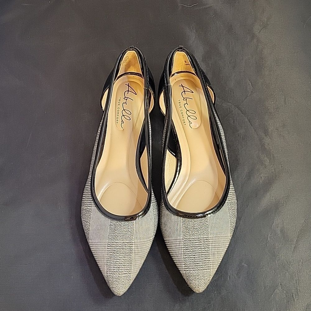 BRAND NEW ABELLA C RYLAN POINTED TOE FLAT SHOE - Picture 2 of 16
